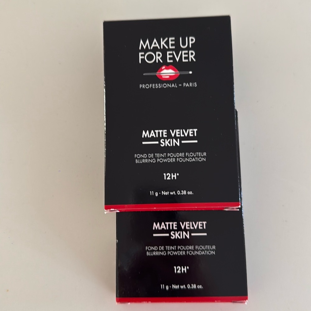 Make Up For Ever Matte Velvet Skin Blurring Powder foundation qty 2